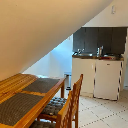 Lotus Apartment *